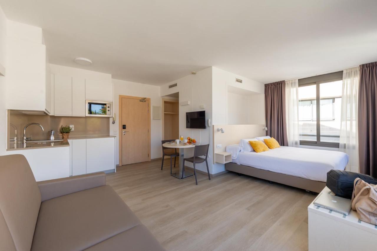 Atenea Park Suites & Apartments Vilanova i la Geltrú Exteriér fotografie