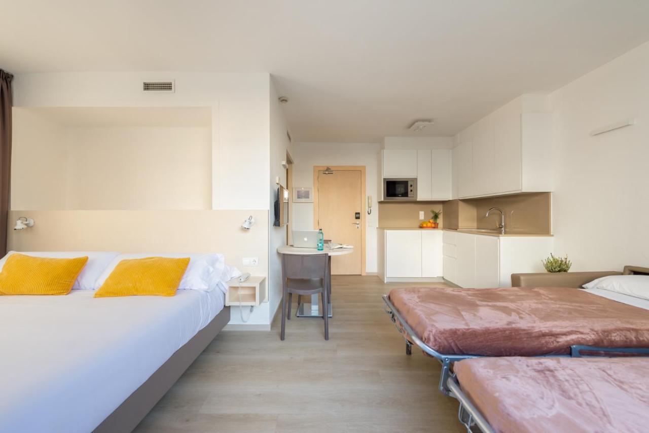 Atenea Park Suites & Apartments Vilanova i la Geltrú Exteriér fotografie