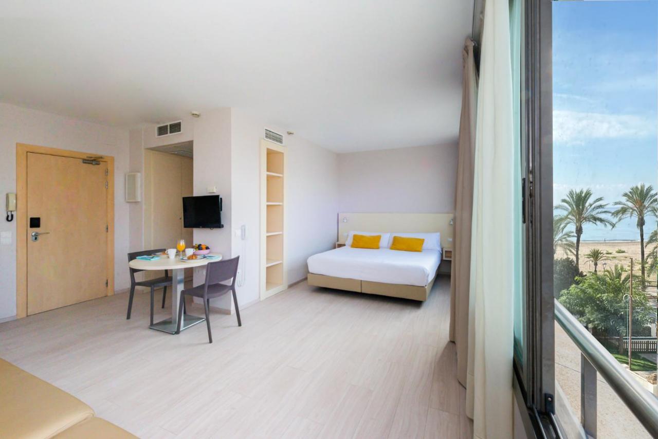 Atenea Park Suites & Apartments Vilanova i la Geltrú Exteriér fotografie