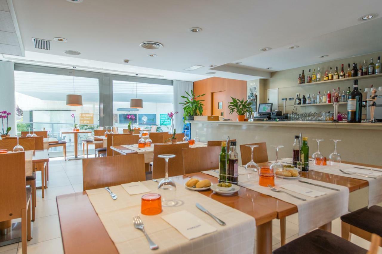 Atenea Park Suites & Apartments Vilanova i la Geltrú Exteriér fotografie